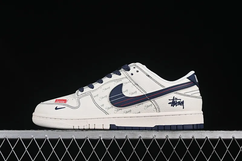 All categories Nk SB Dunk Series Nk SB Dunk Low High-end customized low-top sneakers Nike SB Dunk Low Stusi co-branded white blue and red striped hook Anniversary high-end customized low-top casual sneakers XS6089-532